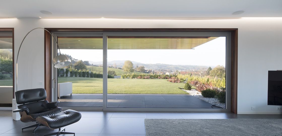 Cor 4600 Lift & Slide HI