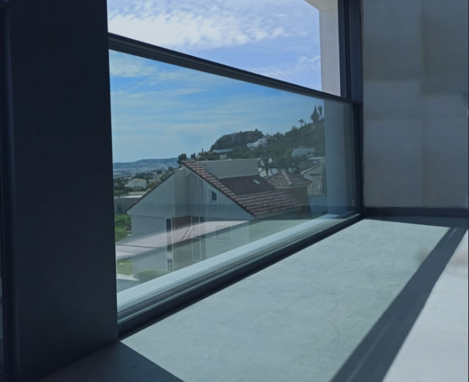 RCN - EXP G (vertical Slider)