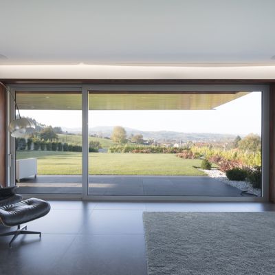 Cor 4600 Lift & Slide HI